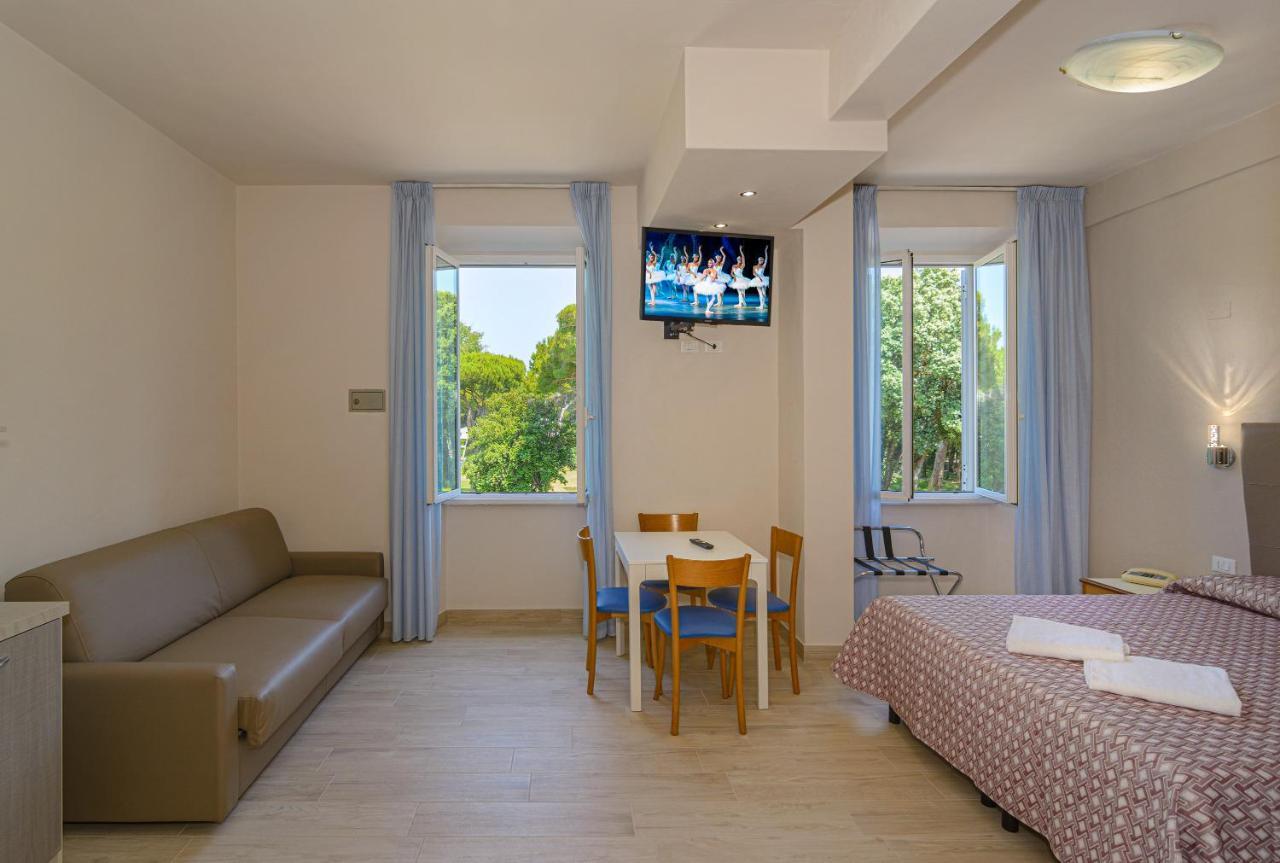 Hotel Sogno เวียเรจโจ ภายนอก รูปภาพ