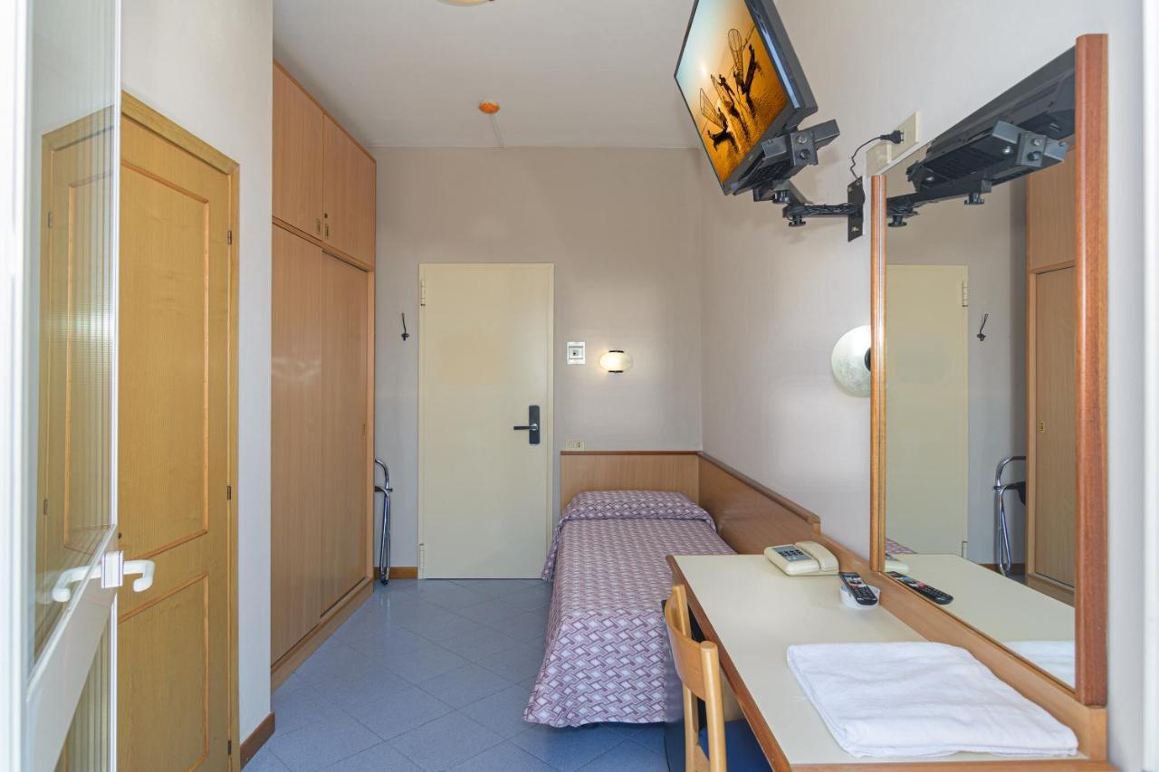 Hotel Sogno เวียเรจโจ ภายนอก รูปภาพ