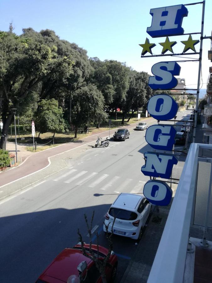 Hotel Sogno เวียเรจโจ ภายนอก รูปภาพ